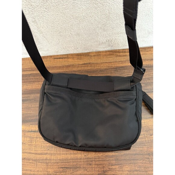 LULULEMON Go Lightly Adjustable Belt Bag Fanny Pack Black Water-Resistant Nylon - Picture 8 of 10